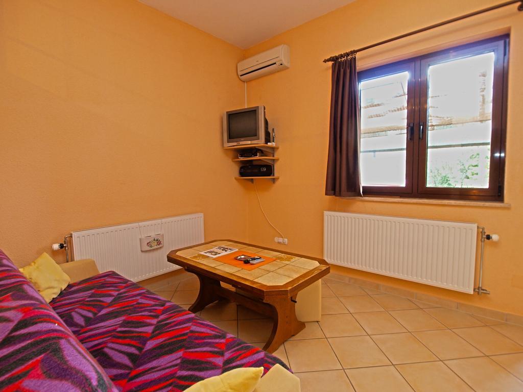 Apartments Denis 19 Fažana Екстериор снимка